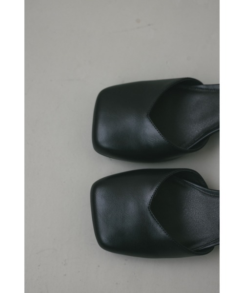 STYLEMIXER(スタイルミキサー)の「スクエアラウンドヒールサンダル(サンダル・レディース・ゴールド/ブラック/シルバー・SMALL/LARGE/MEDIUM)」の21枚目の写真