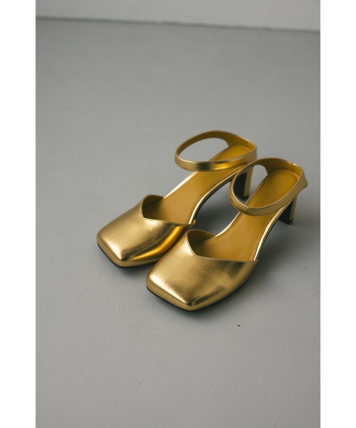 STYLEMIXER(スタイルミキサー)の「スクエアラウンドヒールサンダル(サンダル・レディース・ゴールド/ブラック/シルバー・SMALL/LARGE/MEDIUM)」の7枚目の写真