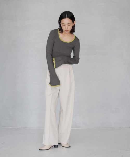 hellam(へラム)の「袖スリットバイカラークルーネックリブニット(ニット/セーター・レディース・アイボリー/グレー/ブラウン/チャコール/ネイビー・FREE)」の16枚目の写真