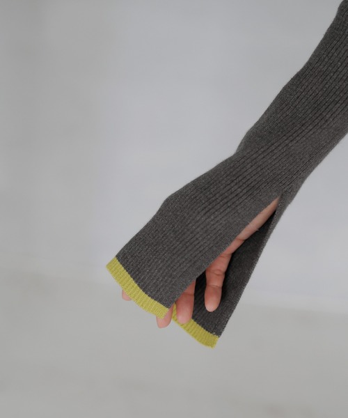 hellam(へラム)の「袖スリットバイカラークルーネックリブニット(ニット/セーター・レディース・アイボリー/グレー/ブラウン/チャコール/ネイビー・FREE)」の19枚目の写真