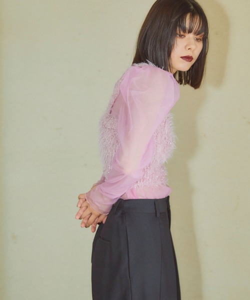 ELLEgirl（エルガール）の「ラメフェザーニットビスチェ【ELLEgirl/エル ガール】（ベスト・レディース・シルバー/ピンク/ネイビー・FREE）」の10枚目の写真