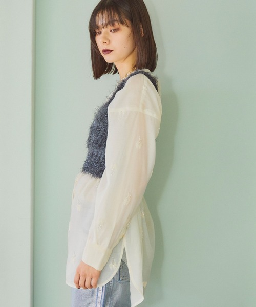 ELLEgirl（エルガール）の「ラメフェザーニットビスチェ【ELLEgirl/エル ガール】（ベスト・レディース・シルバー/ピンク/ネイビー・FREE）」の14枚目の写真