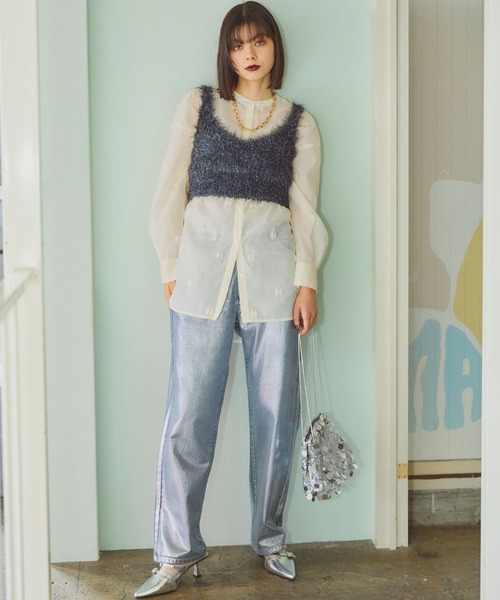 ELLEgirl（エルガール）の「ラメフェザーニットビスチェ【ELLEgirl/エル ガール】（ベスト・レディース・シルバー/ピンク/ネイビー・FREE）」の11枚目の写真