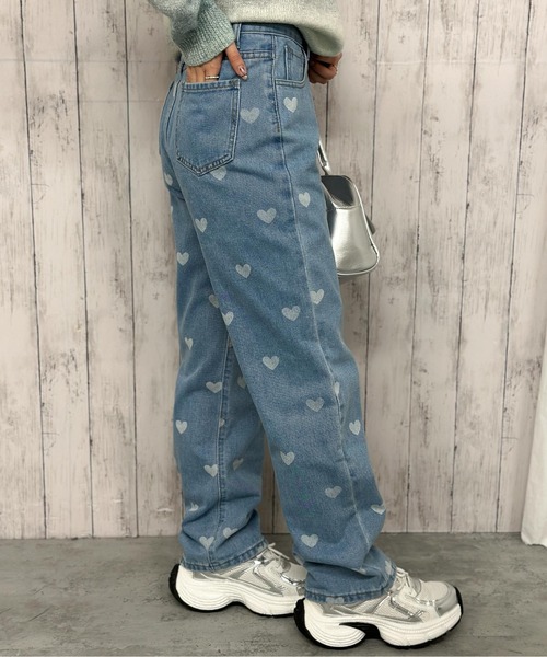 GORGE(ゴージ)の「《ハート総柄×ゆるストレート》レディース デニムパンツ ガーリーカジュアル 春夏秋冬(デニムパンツ・レディース・ライトブルー/ブルー・S/M)」の7枚目の写真