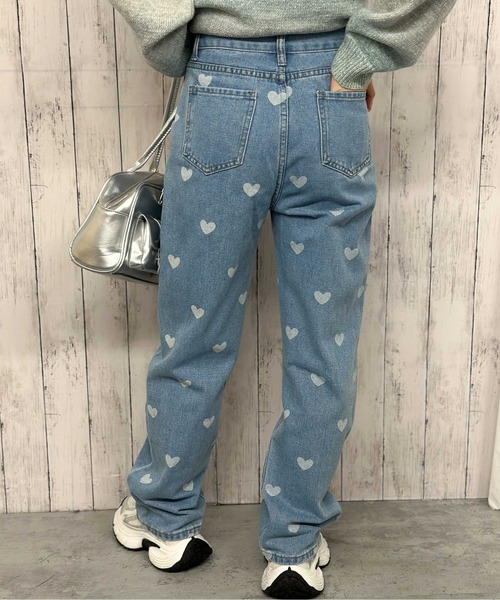GORGE(ゴージ)の「《ハート総柄×ゆるストレート》レディース デニムパンツ ガーリーカジュアル 春夏秋冬(デニムパンツ・レディース・ライトブルー/ブルー・S/M)」の8枚目の写真