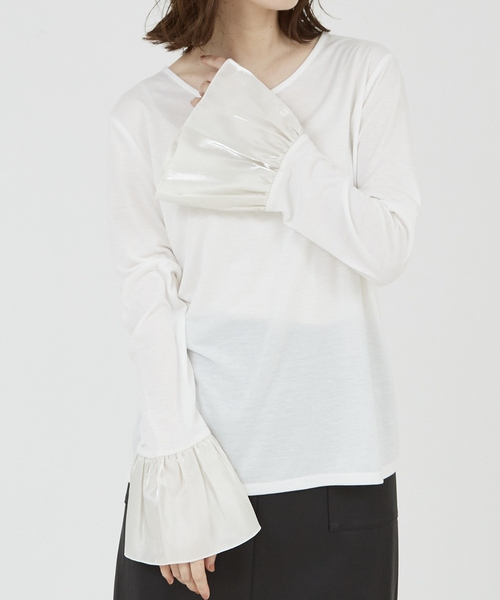 abahouse mavie(アバハウスマヴィ)の「袖切替えベルスリーブレイヤードインナー(Tシャツ/カットソー・レディース・ブラック系その他/ホワイト系その他2/グレー/ブラック系その他2/ホワイト系その他/ホワイト系その他3・フリー)」の4枚目の写真