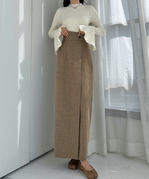 Louere（ルエレ）の「裏起毛ヘリンボーンタイトラップ風スカート