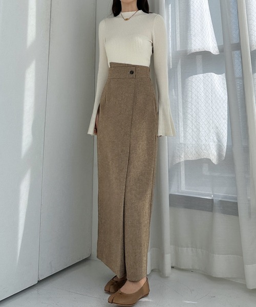 Louere（ルエレ）の「裏起毛ヘリンボーンタイトラップ風スカート