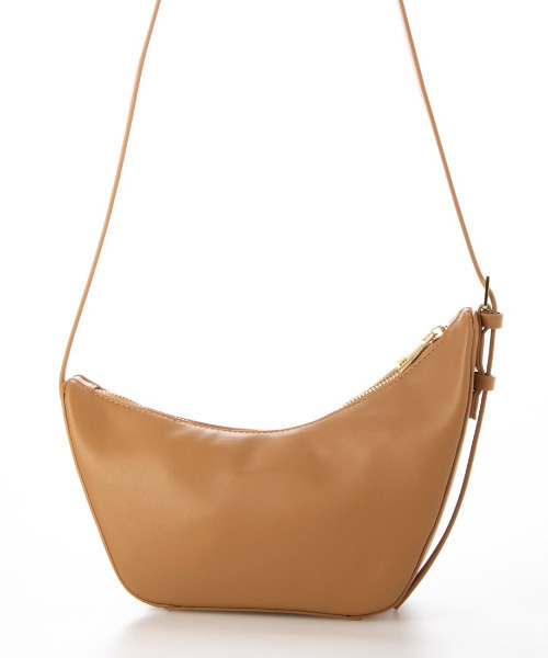 cache cache（カシュ カシュ）の「カシュカシュ cachecache / アシンメトリー舟型ショルダーバッグ（ショルダーバッグ・レディース・ブラック/アイボリー/キャメル・FREE）」の17枚目の写真