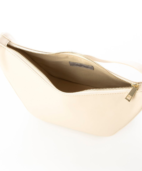 cache cache（カシュ カシュ）の「カシュカシュ cachecache / アシンメトリー舟型ショルダーバッグ（ショルダーバッグ・レディース・ブラック/アイボリー/キャメル・FREE）」の5枚目の写真