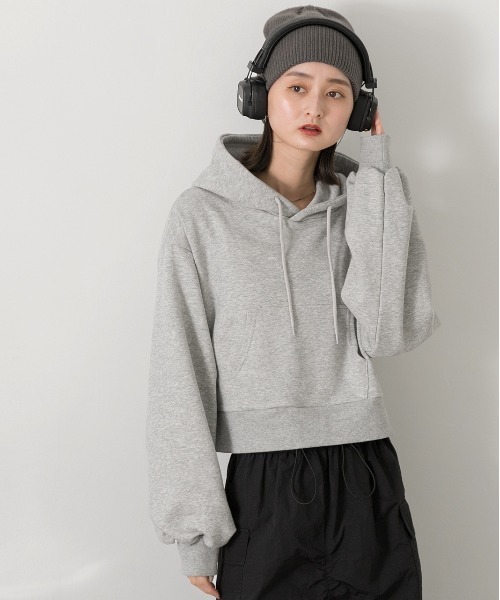 ad thie(アドティエ)の「ポケット付き 裏毛ショートフーディー(パーカー・レディース・チャコール/アイボリー/ブラック/ブルー/杢グレー/レッド/ブラウン・FREE)」の20枚目の写真