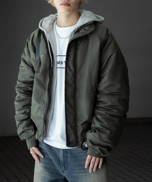 SENSE OF PLACE by URBAN RESEARCH（センスオブプレイスバイアーバンリサーチ）の「『ユニセックス』ナイロンギャザースタンドブルゾン（ナイロンジャケット・メンズ・グレー/ブラック/オリーブ・MEDIUM/LARGE）」の7枚目の写真