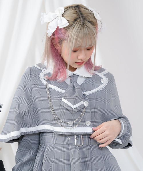 DearMyLove（ディアマイラブ）の「探偵テーラードショートケープ（ベルト・レディース・ブラック系その他/ブラック/ベビーピンク・LL～3L/M-L）」の3枚目の写真