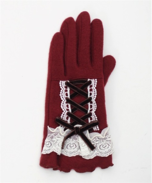 axes femme（アクシーズファム）の「レースアップベロアリボン手袋（手袋・レディース・ベージュ/ワイン/ブラック・FREE）」の8枚目の写真