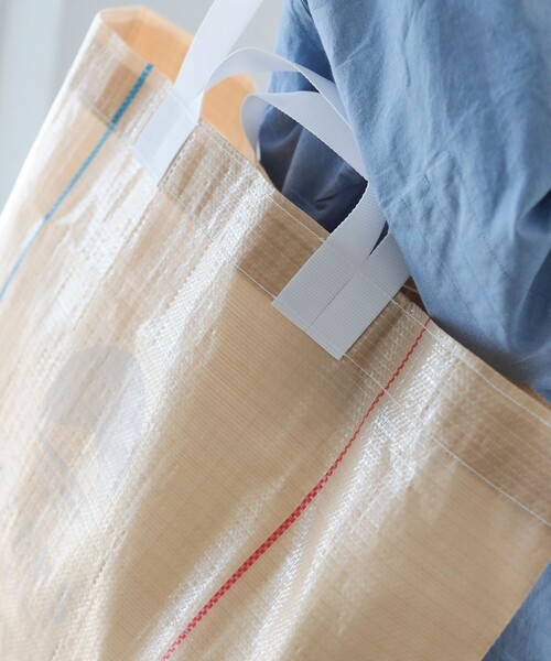 BEAMS JAPAN（ビームス　ジャパン）の「【別注】COMESACK / マルシェ バッグ 大（トートバッグ・レディース・ブラック/ベージュ・ONE SIZE）」の4枚目の写真