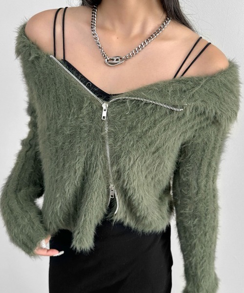 LVEU.（ラブユ.）の「【LVEU.】アシメジップオフショルシャギーニット / トップス オフショルダー アシンメトリー ダブルジップ クロップド ショート ブラック カーキ ブルー（ニット/セーター・レディース・ブラック/カーキ/ブルー・FREE）」の18枚目の写真