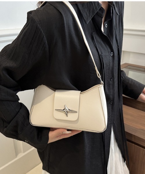 ★セール♪★BCBGMAXAZRIA ワンショルダーカットアウトガウン★ セール】ワンポイントカジュアルショルダーバッグ(ショルダー