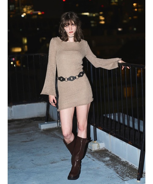 EGOIST(エゴイスト)の「バックオープンニットワンピース(ワンピース・レディース・ベージュ/グレー/ブラック・FREE)」の4枚目の写真