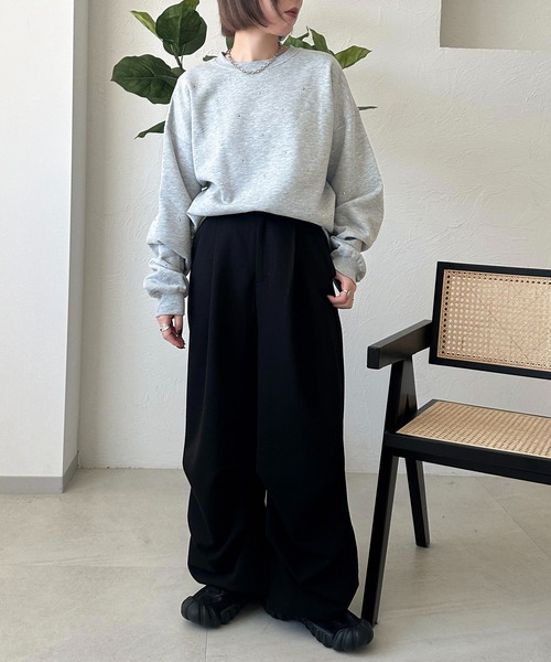 apres jour mignon(アプレジュールミニョン)の「スタッズ付きスウェット【ZOZOTOWN限定アイテム】(スウェット・レディース・ボルドー/グレー/ブラック・フリー/X-LARGE)」の14枚目の写真