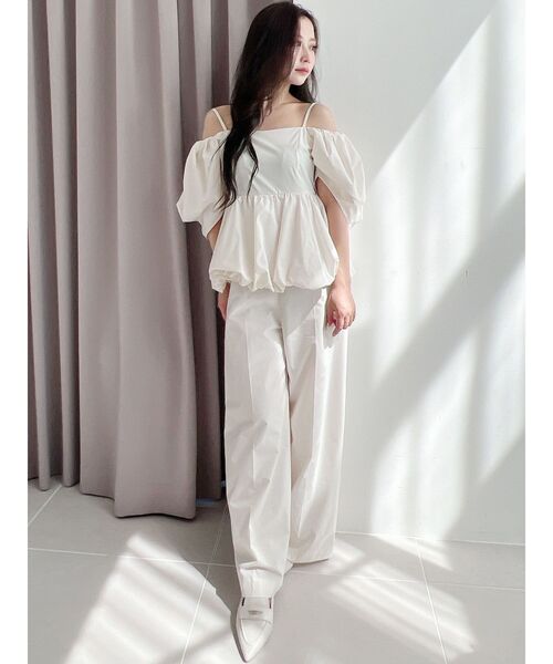 MERCURYDUO（マーキュリーデュオ）の「タフタバルーンペプラムロンパース（サロペット/オーバーオール・レディース・アイボリー/ブラック/グレー・SMALL/MEDIUM）」の4枚目の写真