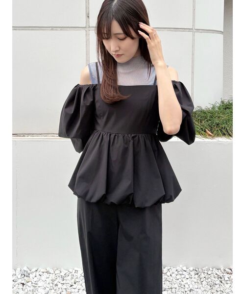 MERCURYDUO（マーキュリーデュオ）の「タフタバルーンペプラムロンパース（サロペット/オーバーオール・レディース・アイボリー/ブラック/グレー・SMALL/MEDIUM）」の17枚目の写真