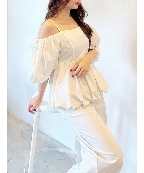 MERCURYDUO（マーキュリーデュオ）の「タフタバルーンペプラムロンパース（サロペット/オーバーオール・レディース・アイボリー/ブラック/グレー・SMALL/MEDIUM）」の2枚目の写真