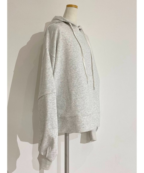 ulu(ウル)の「Arm switching sweat hoody(パーカー・レディース・グレー/ホワイト・FREE)」の11枚目の写真