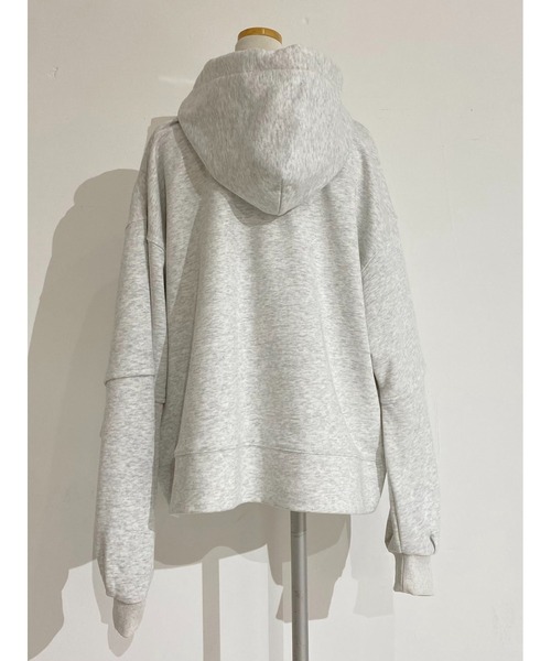ulu(ウル)の「Arm switching sweat hoody(パーカー・レディース・グレー/ホワイト・FREE)」の10枚目の写真