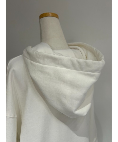 ulu(ウル)の「Arm switching sweat hoody(パーカー・レディース・グレー/ホワイト・FREE)」の3枚目の写真