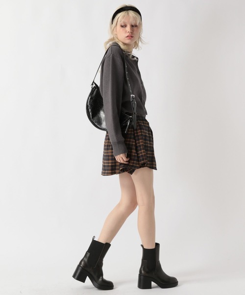 FOREVER 21（フォーエバー トゥエンティーワン）の「【2025SS】腰巻風チェックミニスカートパンツ（その他パンツ・レディース・イエロー/ネイビー・FREE）」の5枚目の写真