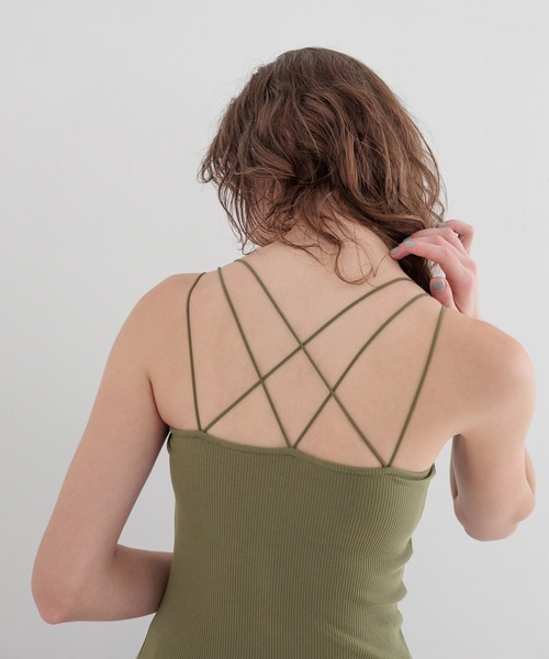 bijorie（ビジュリィ）の「【bijorie】カップ付きバッククロスキャミ／NEW BASIC 25SS（キャミソール・レディース・カーキ/ブラック/サックスブルー/オフホワイト・MEDIUM/LG/LARGE）」の19枚目の写真