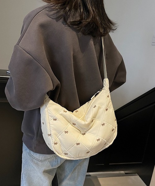 Mignonjour(ミニョンジュール)の「Mignonjour/リボンキルティングショルダーバッグ M2697(ショルダーバッグ・レディース・ピンク/ブラウン/ホワイト/ブラック・FREE)」の1枚目の写真