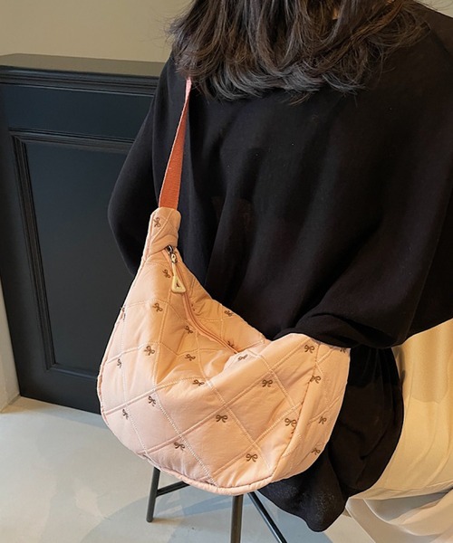 Mignonjour(ミニョンジュール)の「Mignonjour/リボンキルティングショルダーバッグ M2697(ショルダーバッグ・レディース・ピンク/ブラウン/ホワイト/ブラック・FREE)」の9枚目の写真