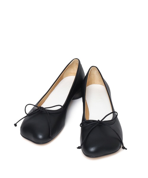 MM6 Maison Margiela(エムエムシックス メゾン マルジェラ)の「MM6 Maison Margiela(エムエムシックス メゾンマルジェラ) BALLET SHOES(バレエシューズ・レディース・ブラック・35/39)」の1枚目の写真