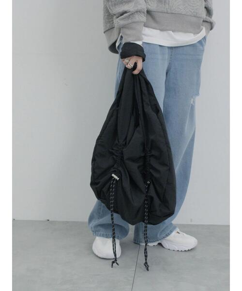 Samansa Mos2 blue（サマンサモスモスブルー）の「ドロストバルーントートバッグ（ハンドバッグ・レディース・ブラック/ライトベージュ/グレー・F）」の21枚目の写真