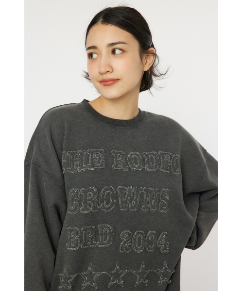 RODEO CROWNS WIDE BOWL(ロデオクラウンズワイドボウル)の「RCS加工パッチロゴスウェット(スウェット・レディース・イエロー/クリアレッド/チャコールグレー/ダークグリーン・FREE)」の5枚目の写真