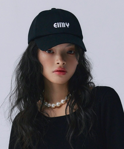 EIMY ISTOIRE(エイミーイストワール)の「EIMYロゴキャップ(キャップ・レディース・アイボリー/ブラック/レッド/ベージュ・F)」の2枚目の写真