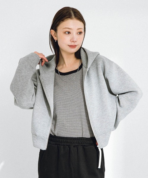 URBAN RESEARCH Sonny Label（アーバンリサーチサニーレーベル）の「ダンボールショートジップパーカー（パーカー・レディース・グレー/ブラック/ベージュ系その他・FREE）」の20枚目の写真