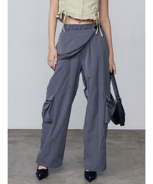 EMODA(エモダ)の「ナイロンドッキングパンツ(その他パンツ・レディース・ブラック/グレー/ホワイト・FREE)」の3枚目の写真