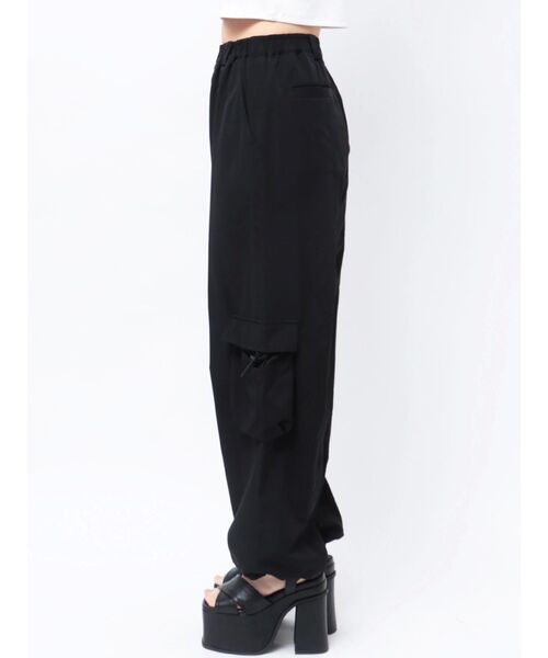 EMODA(エモダ)の「ナイロンドッキングパンツ(その他パンツ・レディース・ブラック/グレー/ホワイト・FREE)」の17枚目の写真