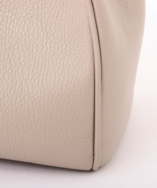 NOLLEY’S（ノーリーズ）の「ひねりベルトレザートートバッグ（トートバッグ・レディース・ブラック/グレイッシュベージュ・FREE）」の11枚目の写真