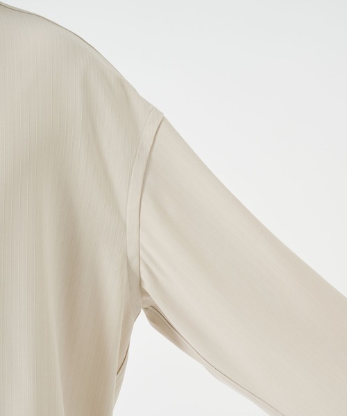 STUDIOUS(ステュディオス)の「CORD STRIPE SHIRTS(シャツ/ブラウス・メンズ・ライトベージュ/ブラック・2/1)」の11枚目の写真