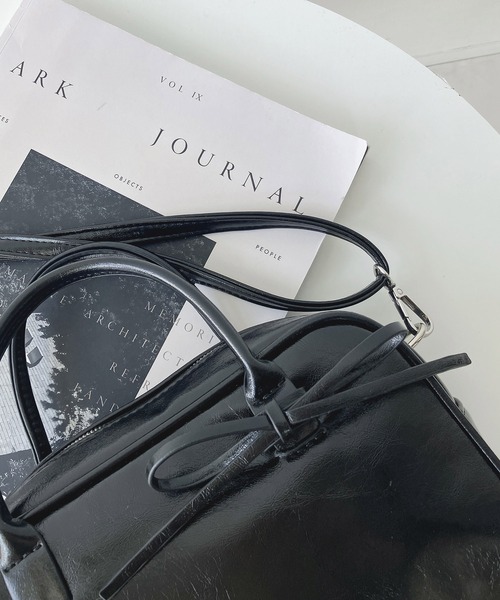 AS KNOW AS plus（アズノゥアズプラス）の「◇フェイクレザー 2WAY リボンミニボストンバッグ（ボストンバッグ・レディース・ブラウン/レッド/アイボリー/ブラック/シルバー/ベージュ系その他・FREE）」の11枚目の写真