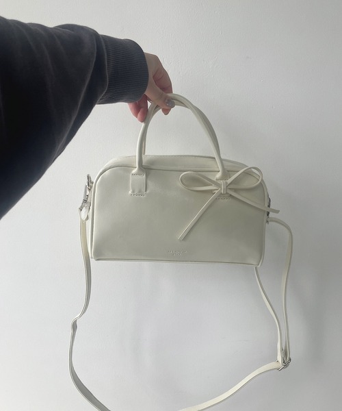 AS KNOW AS plus（アズノゥアズプラス）の「◇フェイクレザー 2WAY リボンミニボストンバッグ（ボストンバッグ・レディース・ブラウン/レッド/アイボリー/ブラック/シルバー/ベージュ系その他・FREE）」の17枚目の写真