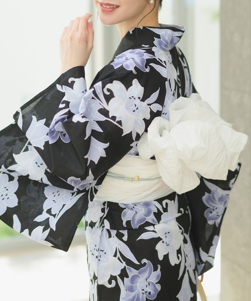 Rebloom（リブルーム Rebloom Reb loom）の「【1人で着られる浴衣4点セット】浴衣・兵児帯・腰紐2本《夏花浴衣》（浴衣・レディース・ブルー系1/ブルー系2/グレー系/ネイビー系/ブルー系3/ブラック系/ホワイト系1/ホワイト系2・FREE）」の4枚目の写真