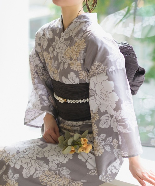 1人で着られる浴衣4点セット】浴衣・兵児帯・腰紐2本《夏花浴衣