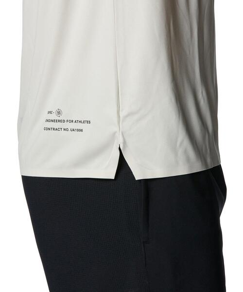 UNDER ARMOUR(アンダーアーマー)の「UAアーマードライ プロ ショートスリーブ Tシャツ(トレーニング/メンズ)(Tシャツ/カットソー・メンズ・ベージュ・2XL/XL/L/M/S)」の5枚目の写真