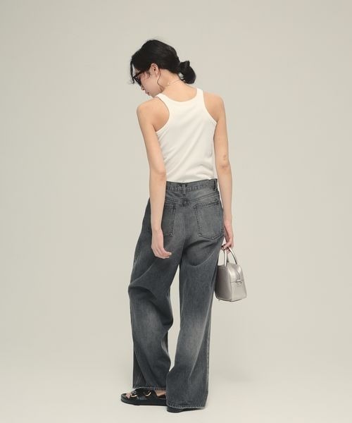 eL（エル）の「【eL】Short Seamless Cup Top/492725（タンクトップ・レディース・ホワイト/ブラウン/ブラック・FREE）」の4枚目の写真