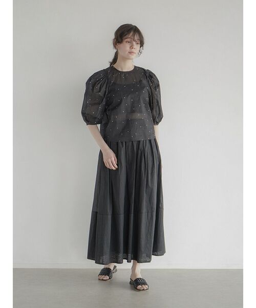 FIKA.(フィーカ)の「Cotton gathered skirt(スカート・レディース・アイボリー/ブラック・MEDIUM)」の7枚目の写真