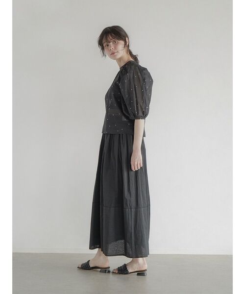 FIKA.(フィーカ)の「Cotton gathered skirt(スカート・レディース・アイボリー/ブラック・MEDIUM)」の8枚目の写真